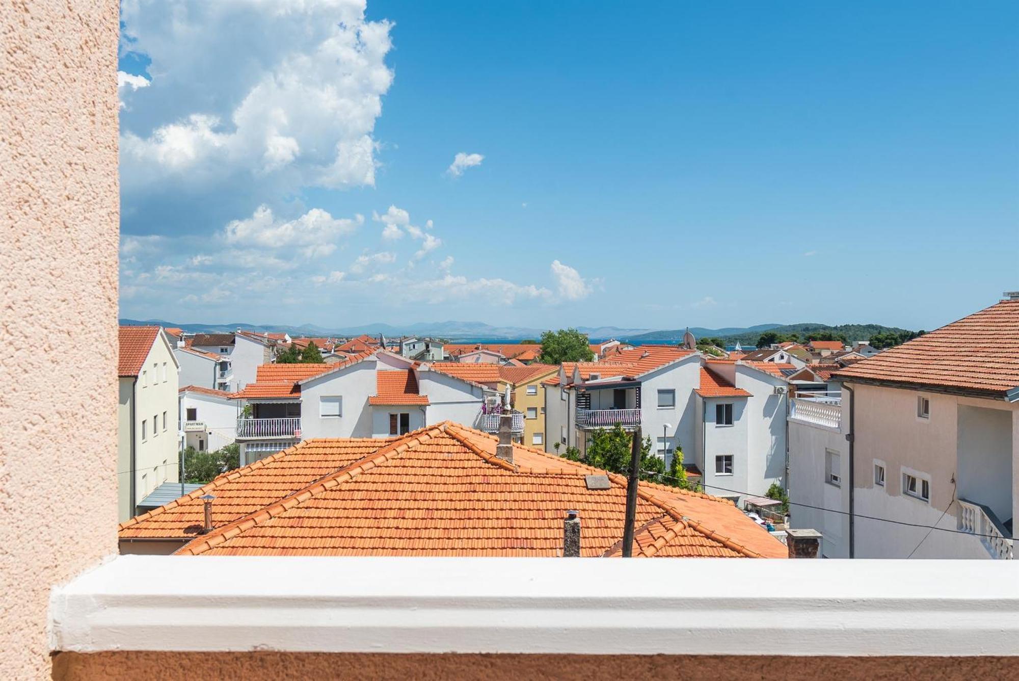 Apartments And Rooms Mladen Vodice Room photo