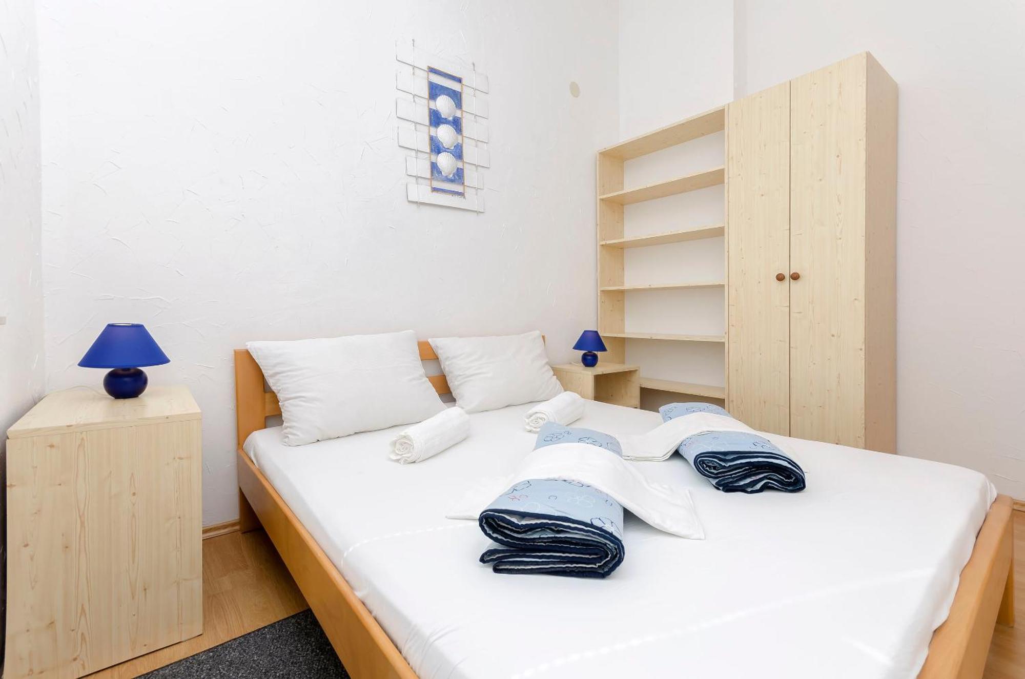 Apartments And Rooms Mladen Vodice Exterior photo